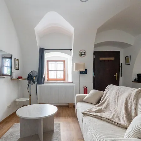 2 - 5 Guests - Ground Floor - Modern *